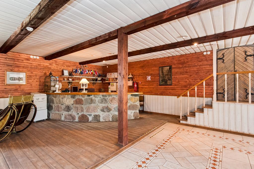 Veskisilla Hotel Türi Zewnętrze zdjęcie