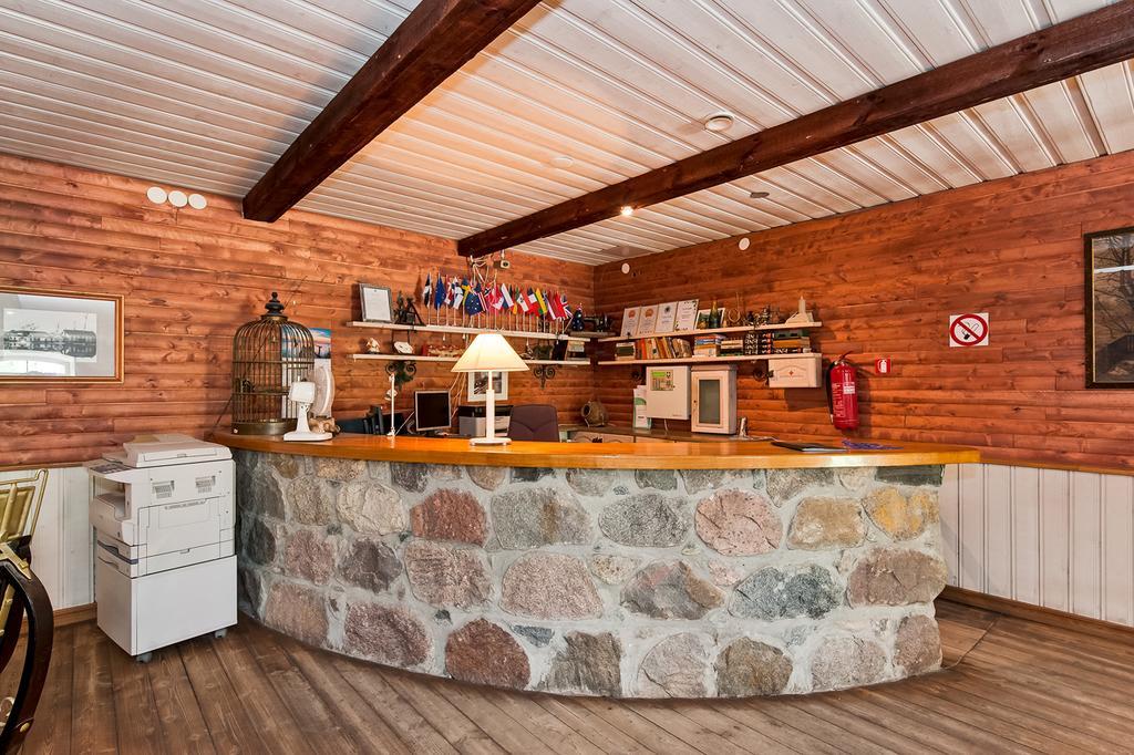 Veskisilla Hotel Türi Zewnętrze zdjęcie