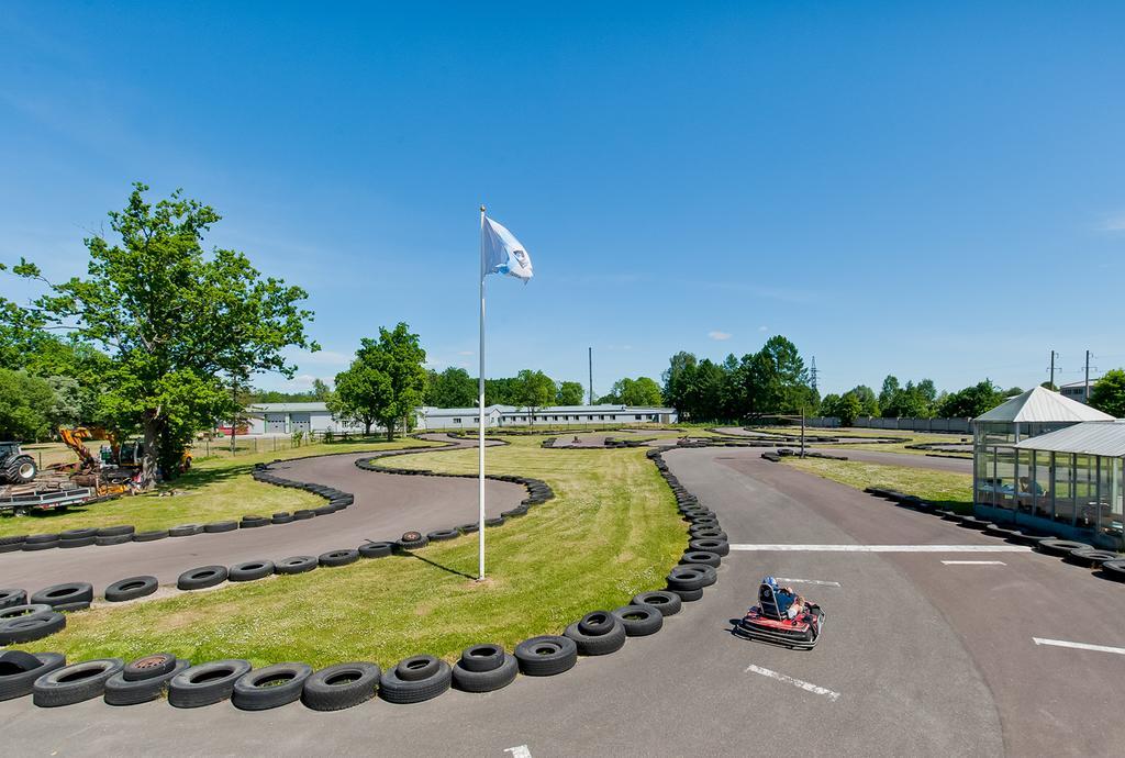 Veskisilla Hotel Türi Zewnętrze zdjęcie