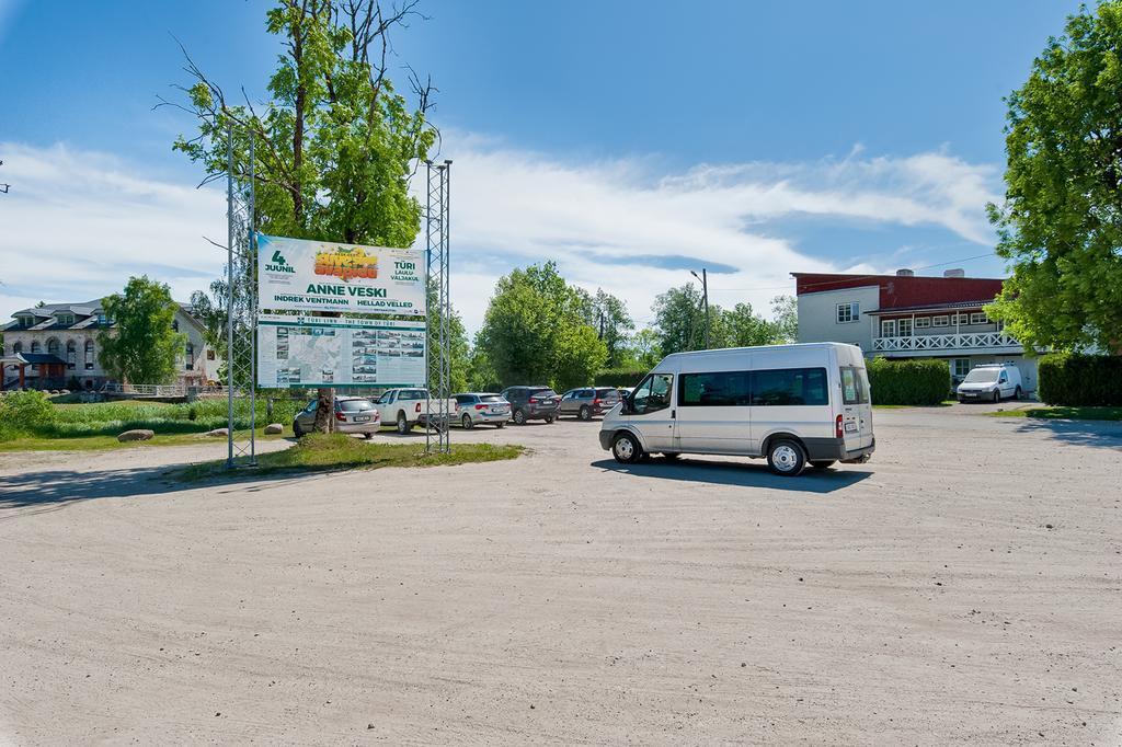 Veskisilla Hotel Türi Zewnętrze zdjęcie