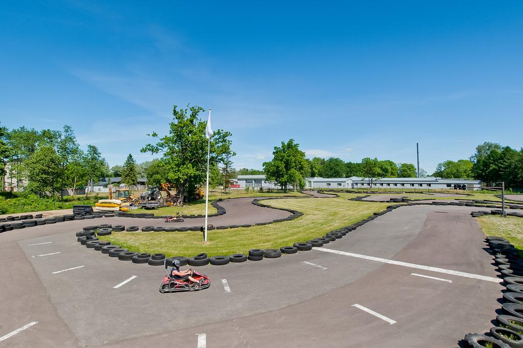 Veskisilla Hotel Türi Zewnętrze zdjęcie