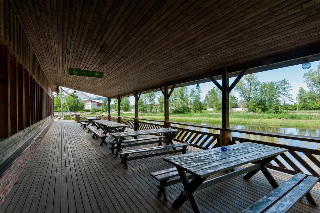 Veskisilla Hotel Türi Zewnętrze zdjęcie