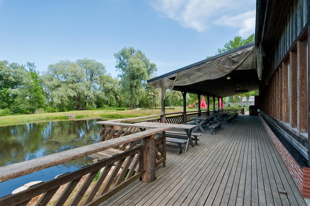 Veskisilla Hotel Türi Zewnętrze zdjęcie
