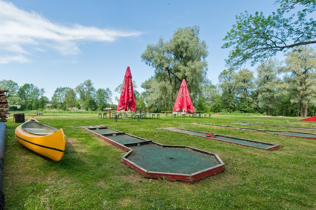 Veskisilla Hotel Türi Zewnętrze zdjęcie